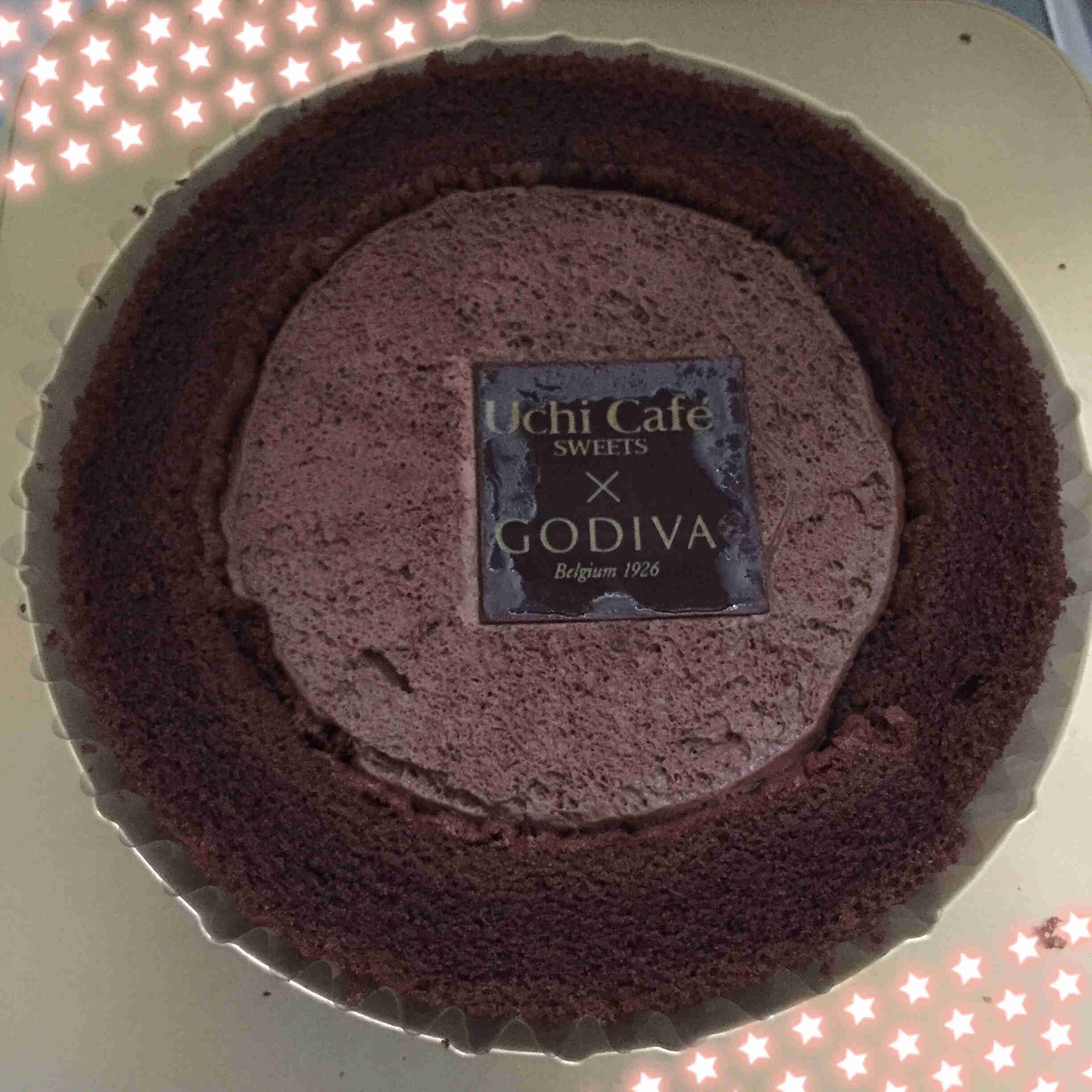 ゴディバコラボのウチカフェチョコレートロールケーキ食べました！のブログ画像