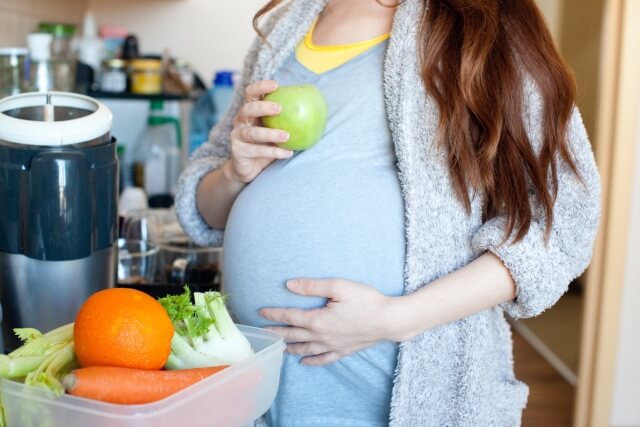 妊娠したら気をつけなくてはならない食品や食べてはいけないもの。 | ママになる準備のサムネイル画像
